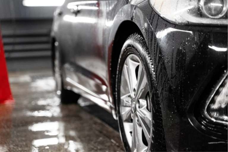 beautiful_car_washing_service_2_